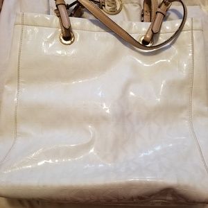 SOLD 🚫Michael Kors bag